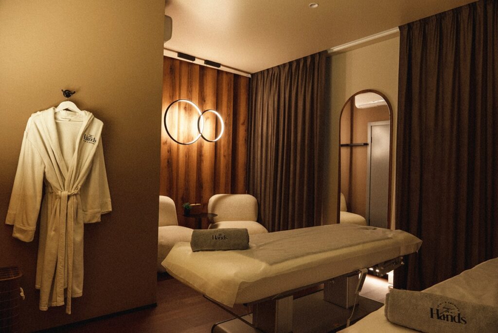 The Hands Premium Spa — Жилянська